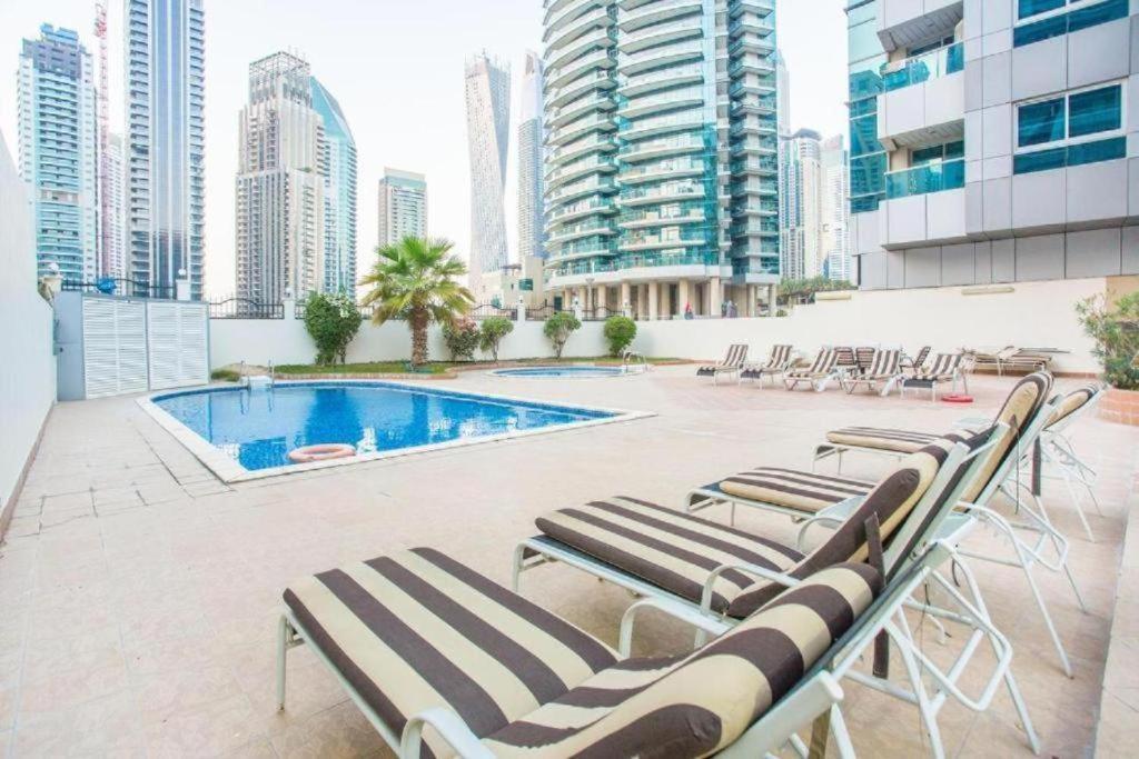Luxury Apartments In Dubai Marina Bagian luar foto